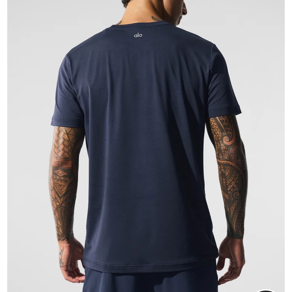 Alo Conquer Reform Crewneck Short Sleeve